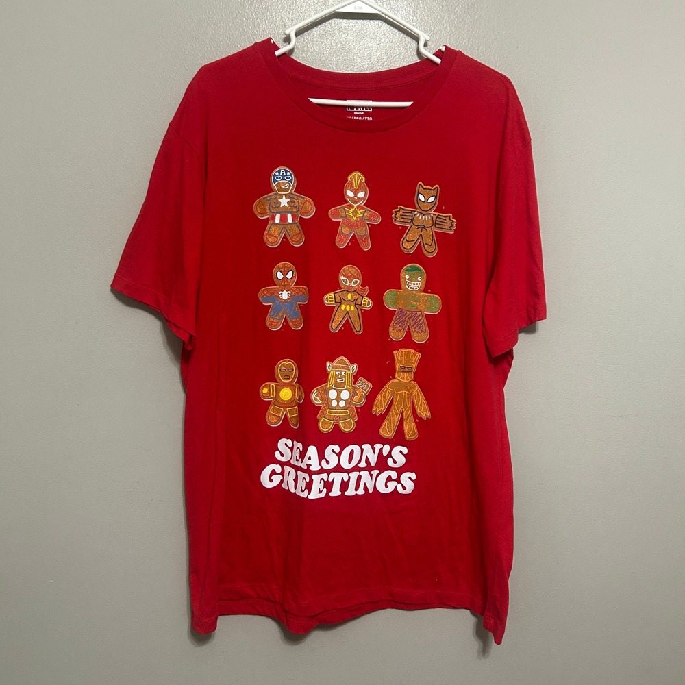 Marvel T-Shirt Women 2X Red Gingerbread Avengers Seasons Greetings Christmas Top